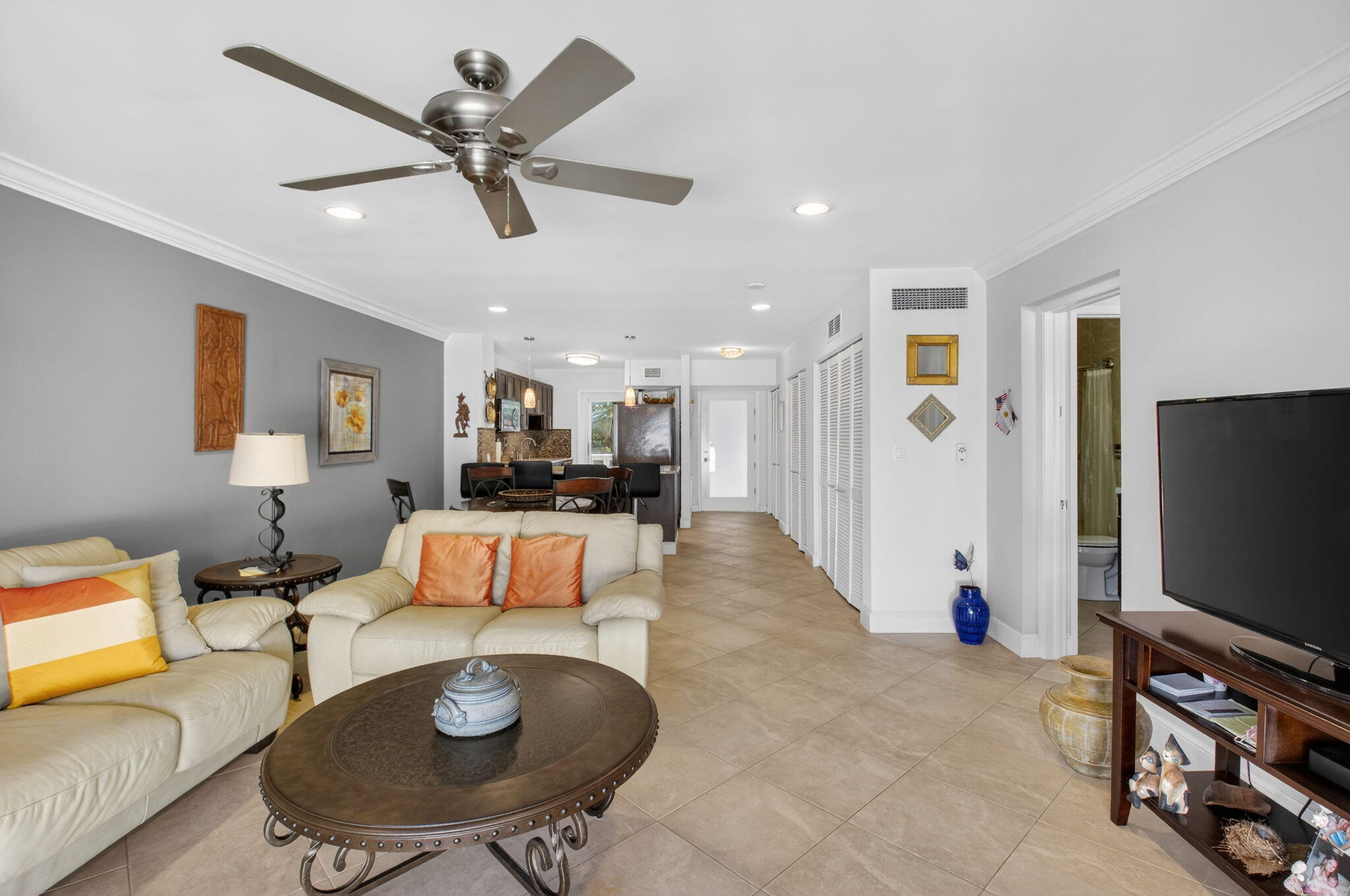 80 Venetian Drive 307s