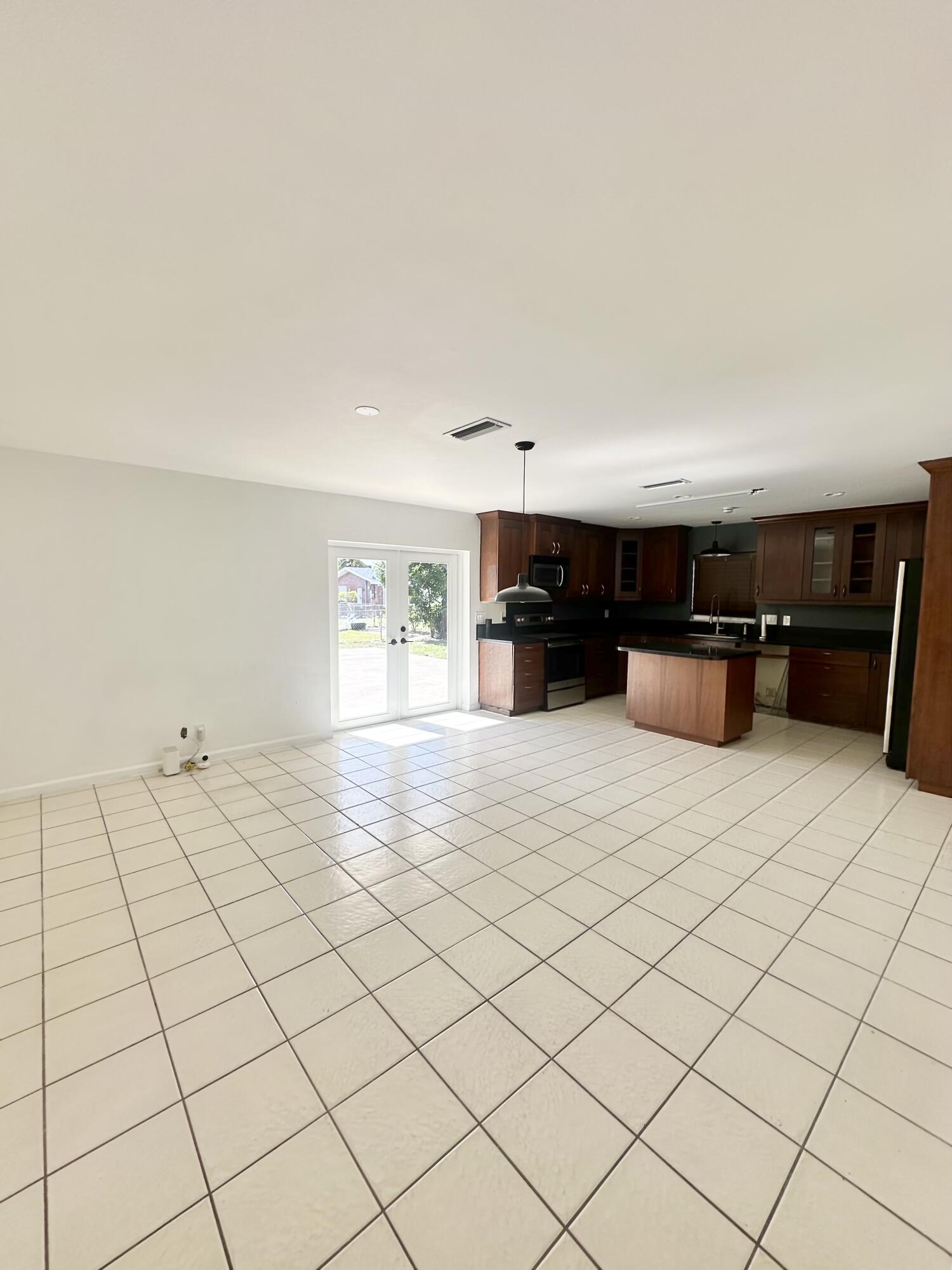 2030 Bonnie Street