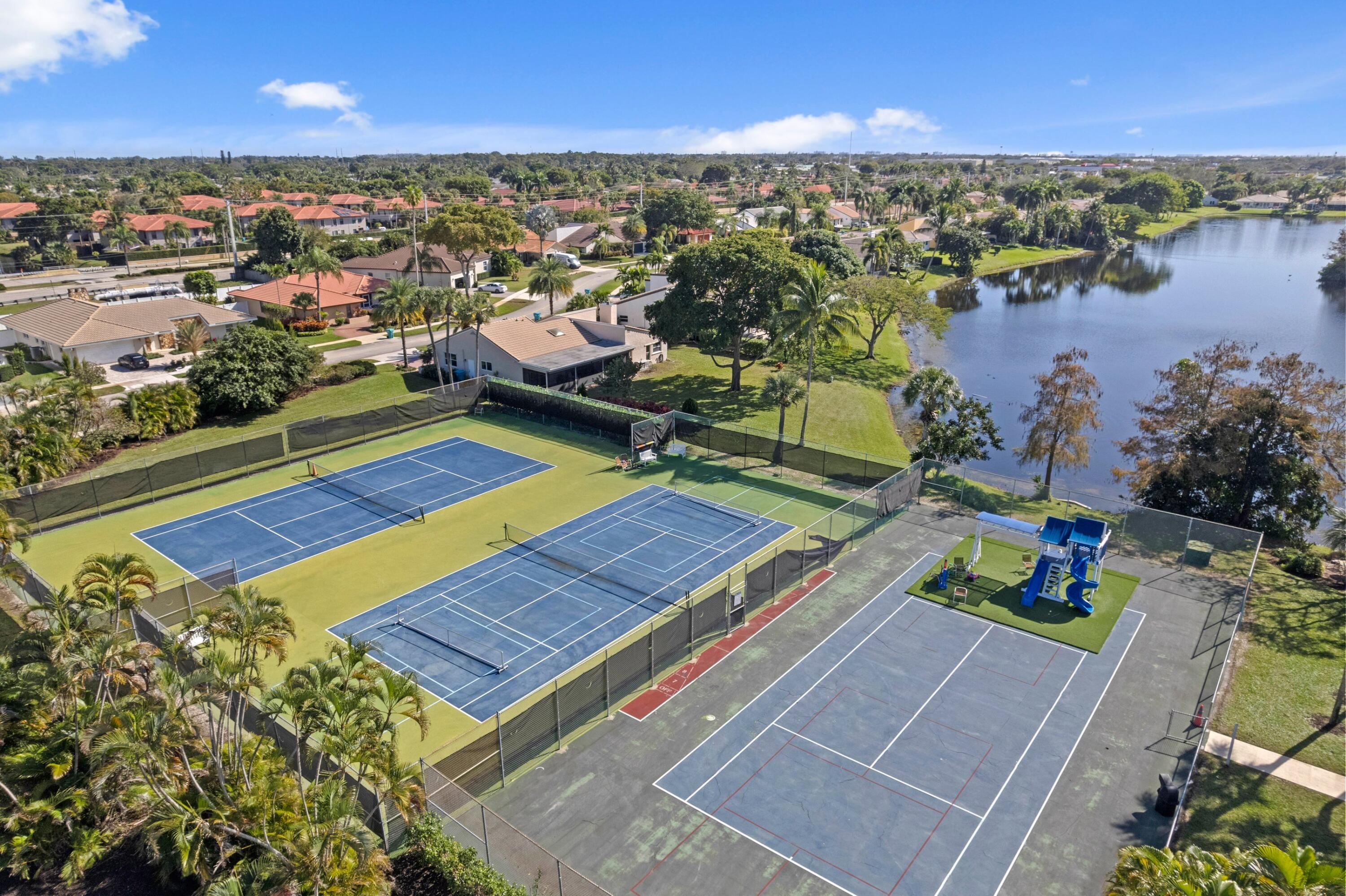 2327 SW 23rd Cranbrook Drive