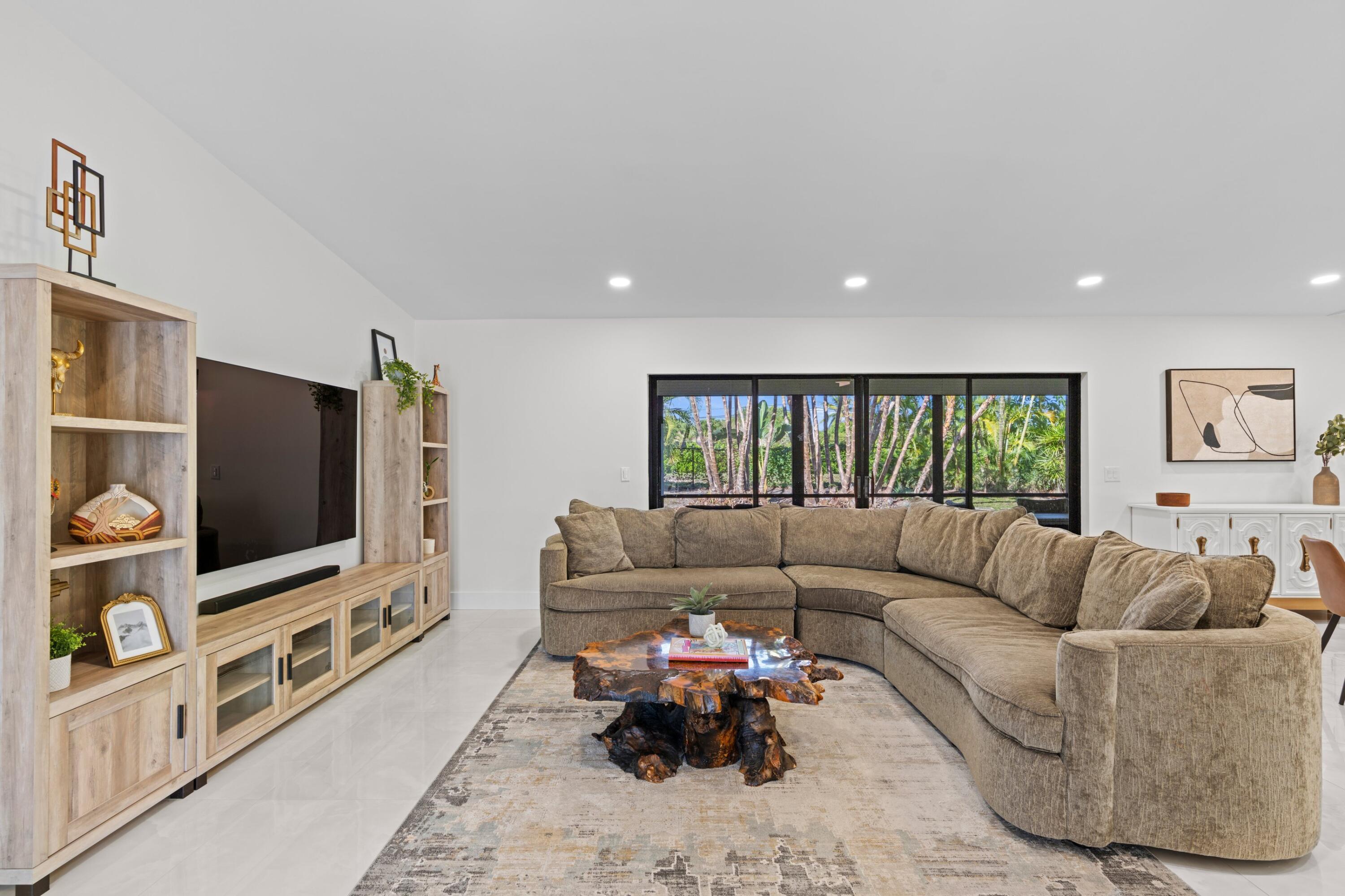 2327 SW 23rd Cranbrook Drive