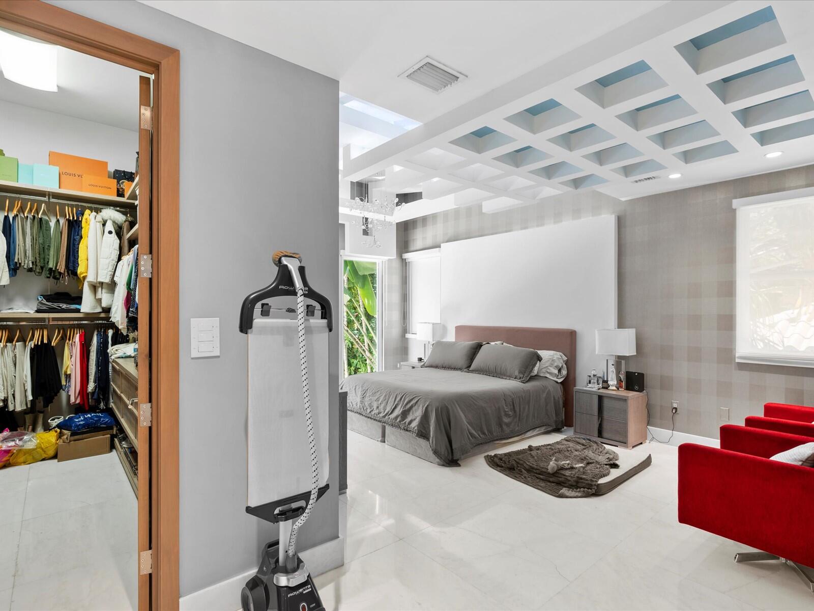 3917 S Le Jeune Road