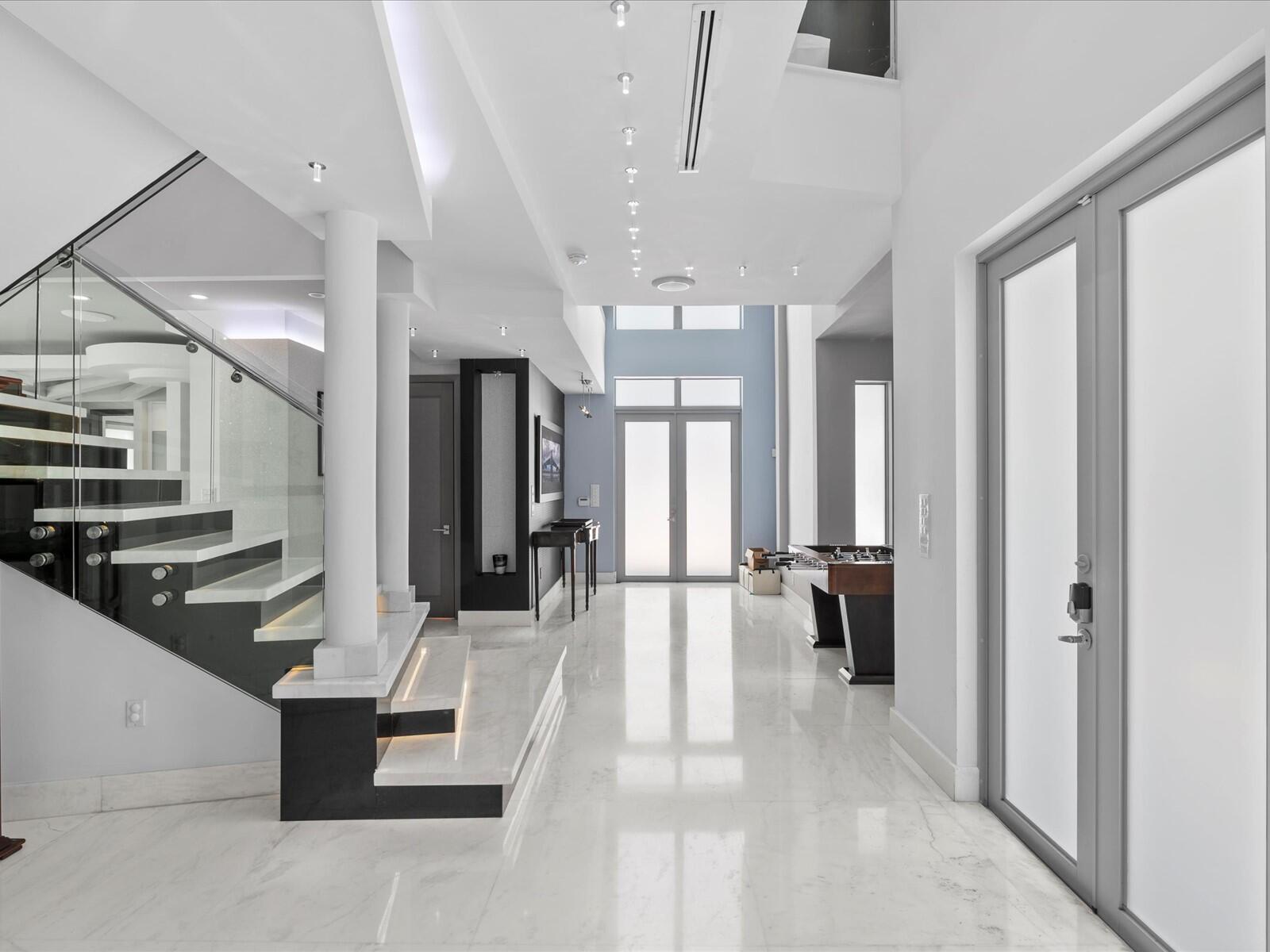 3917 S Le Jeune Road