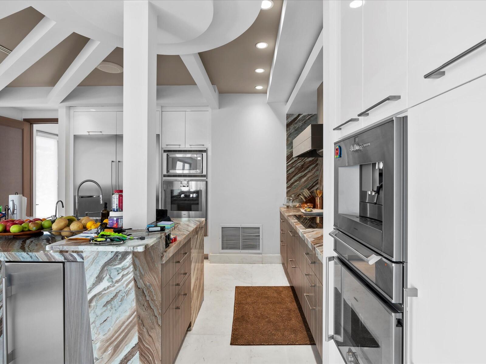 3917 S Le Jeune Road