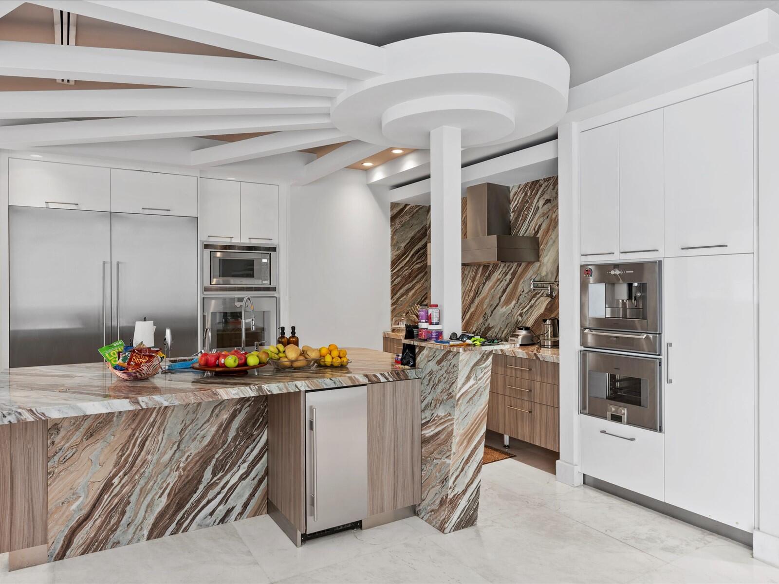 3917 S Le Jeune Road