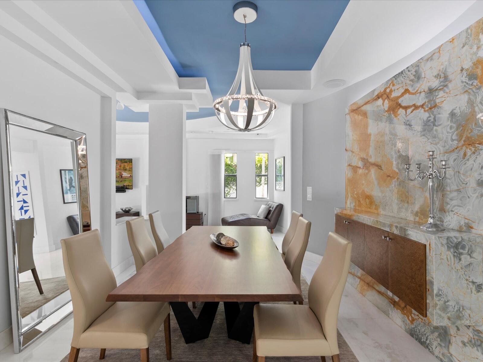 3917 S Le Jeune Road