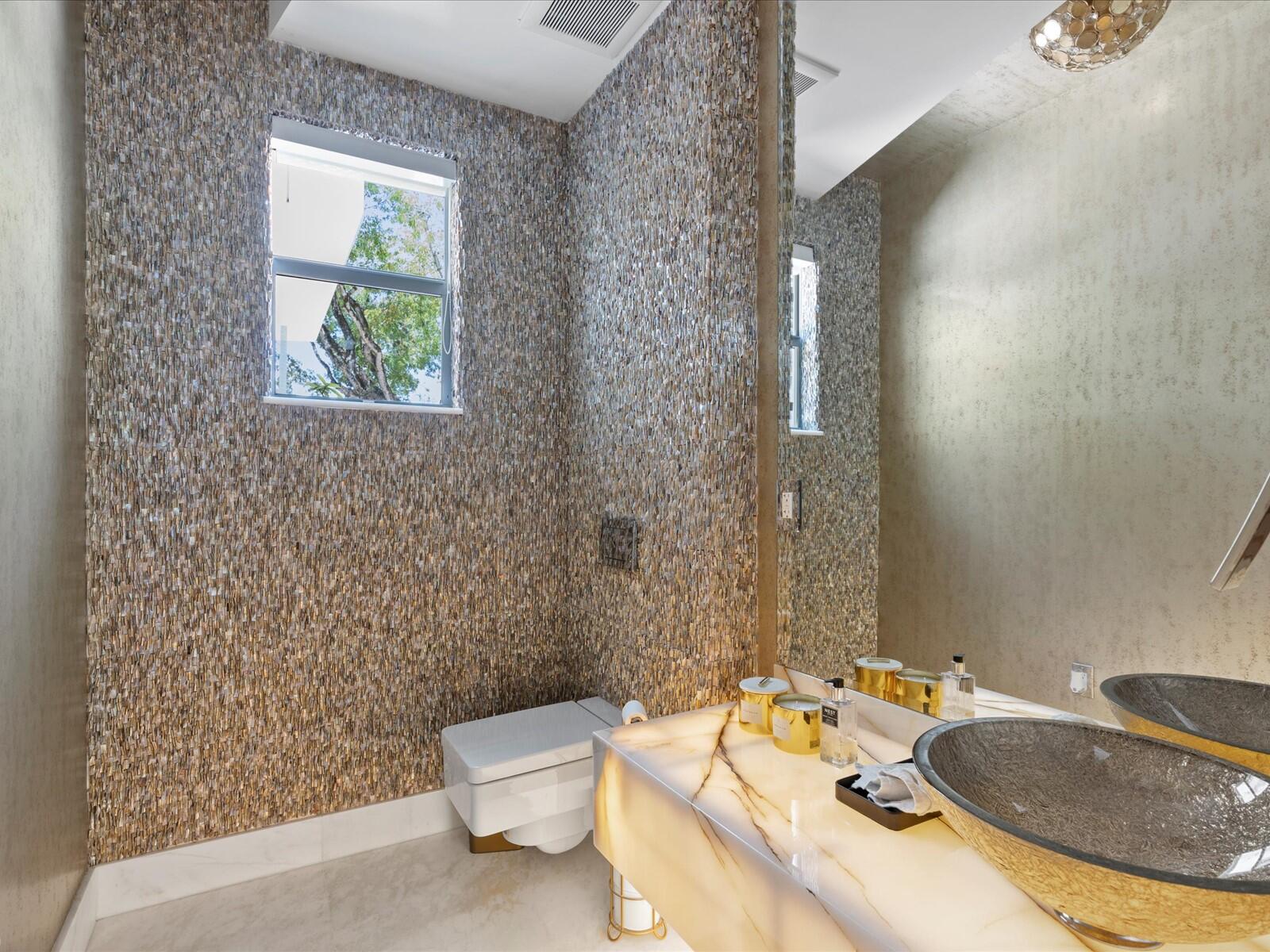 3917 S Le Jeune Road