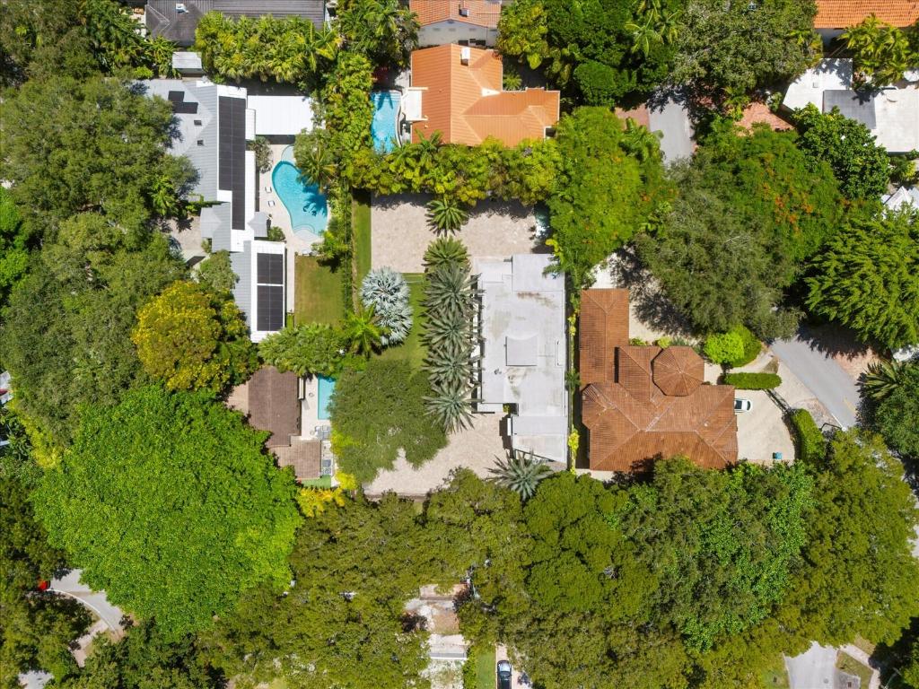 3917 S Le Jeune Road