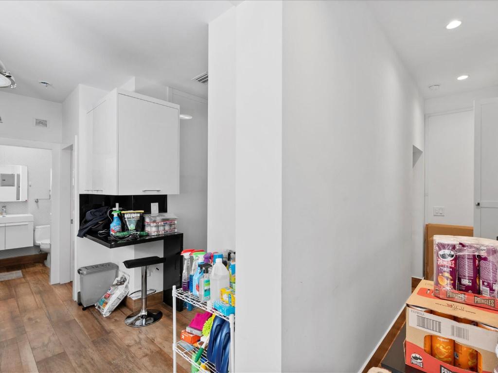 3917 S Le Jeune Road