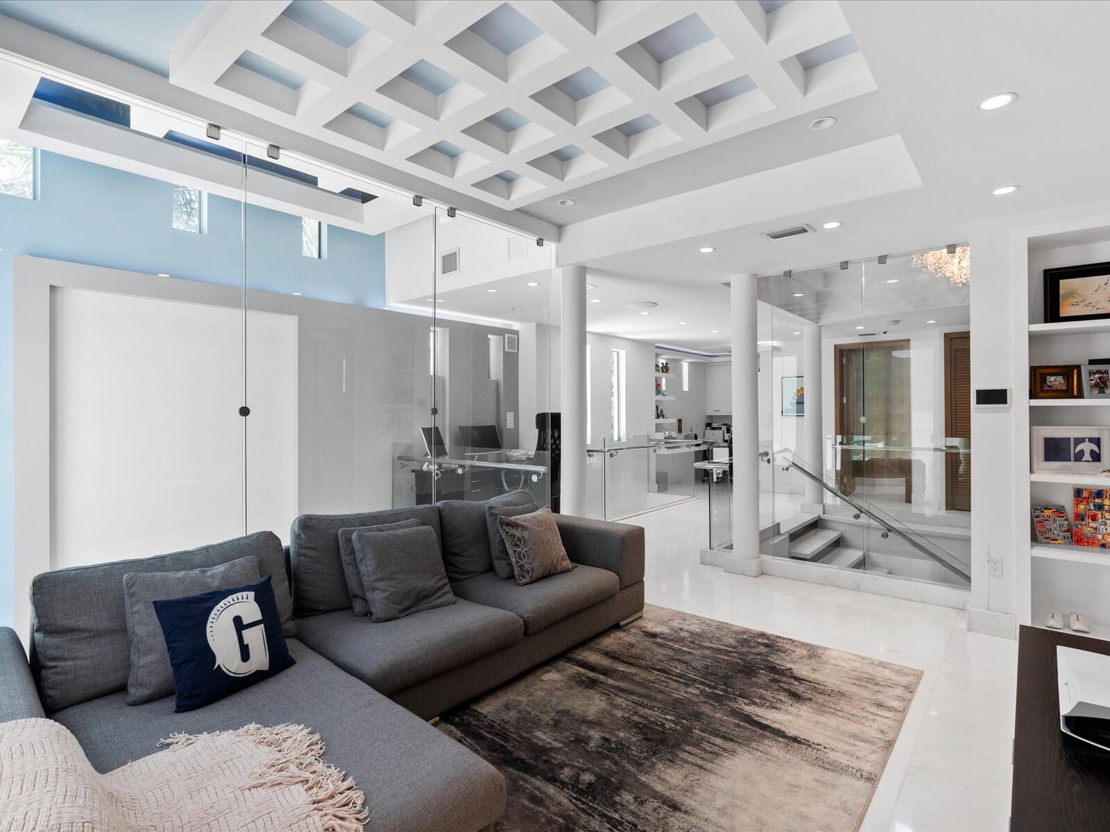 3917 S Le Jeune Road