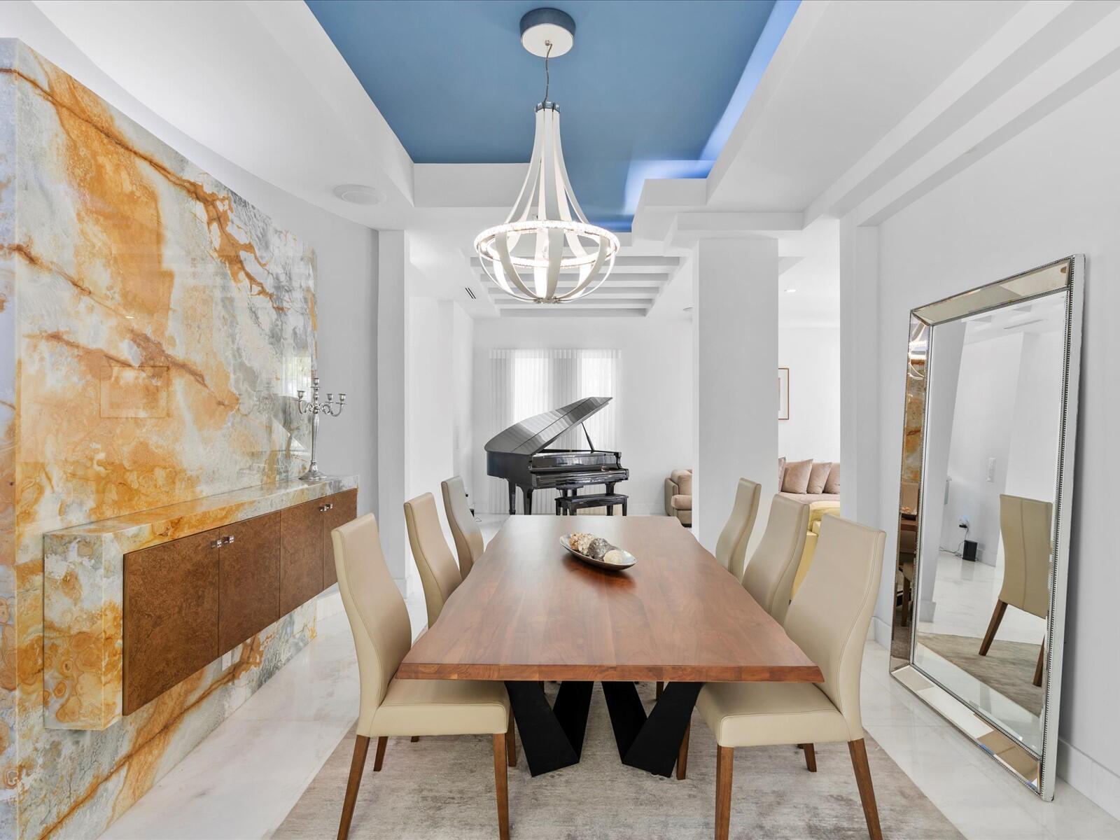 3917 S Le Jeune Road