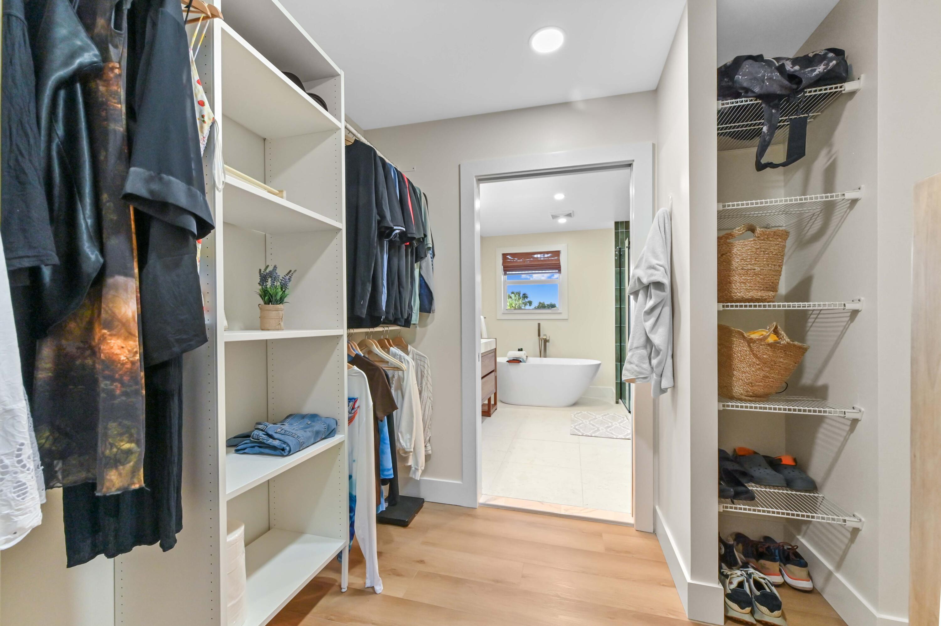 8017 Stirrup Cay Court