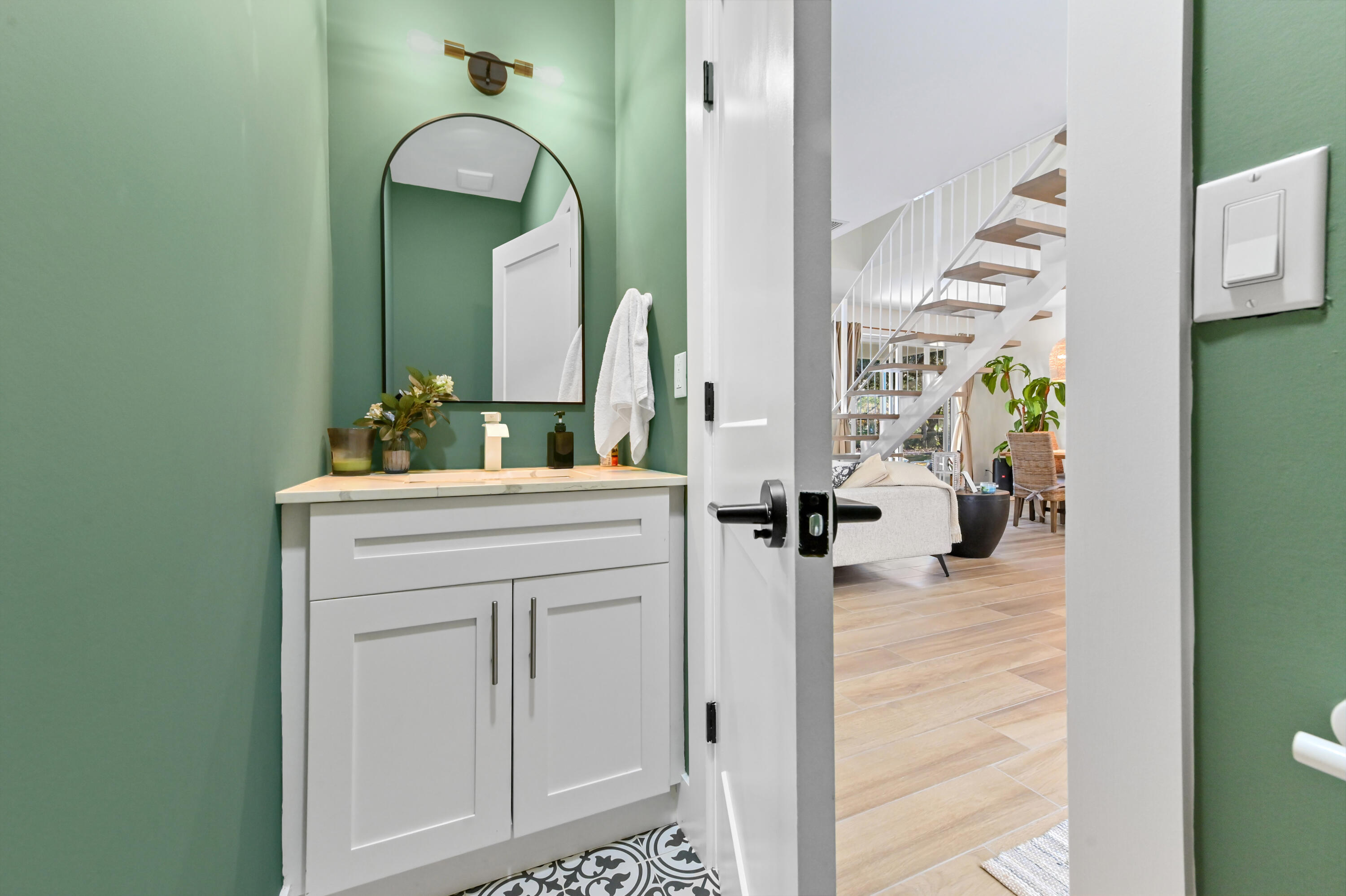 8017 Stirrup Cay Court