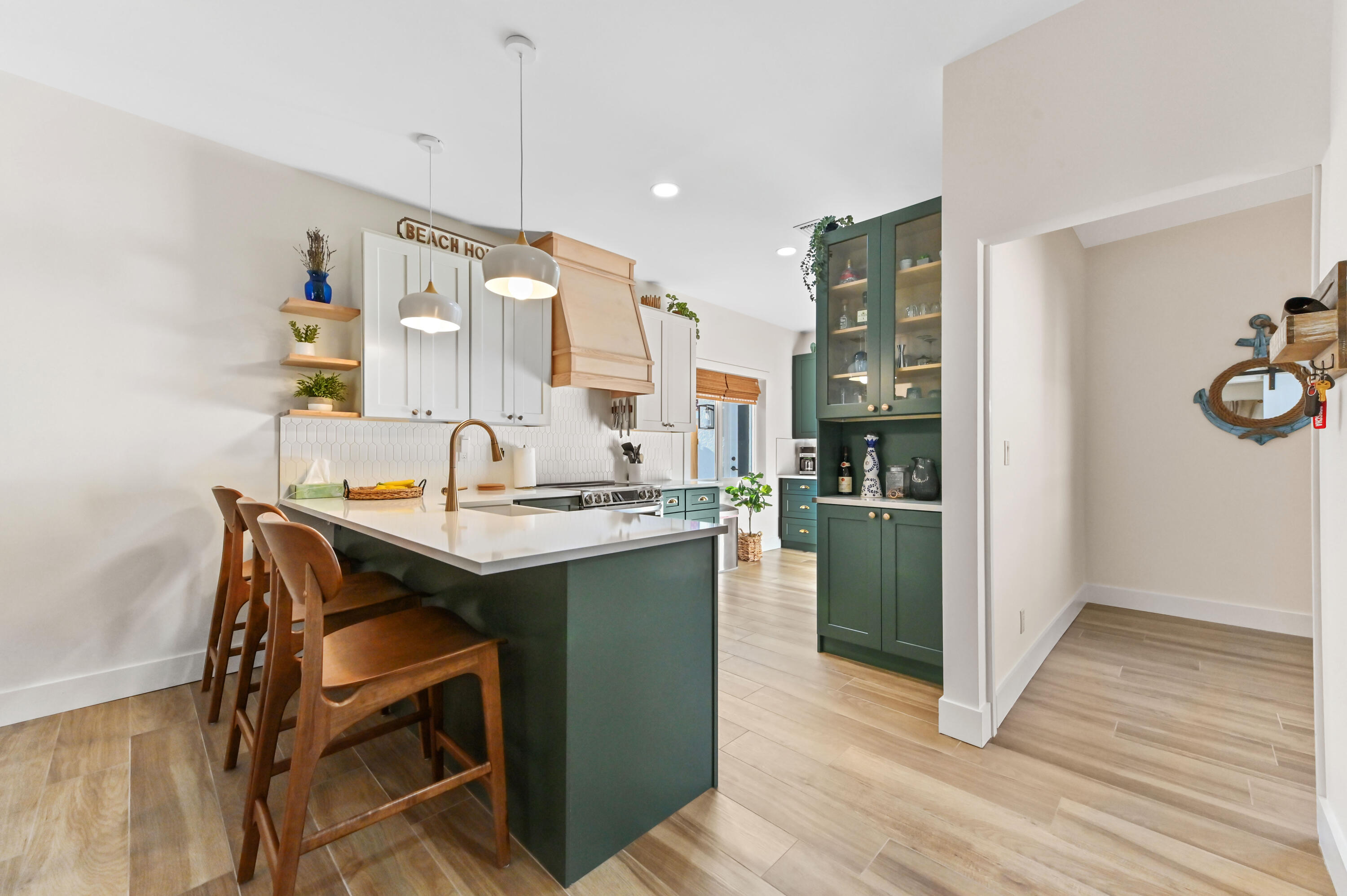 8017 Stirrup Cay Court