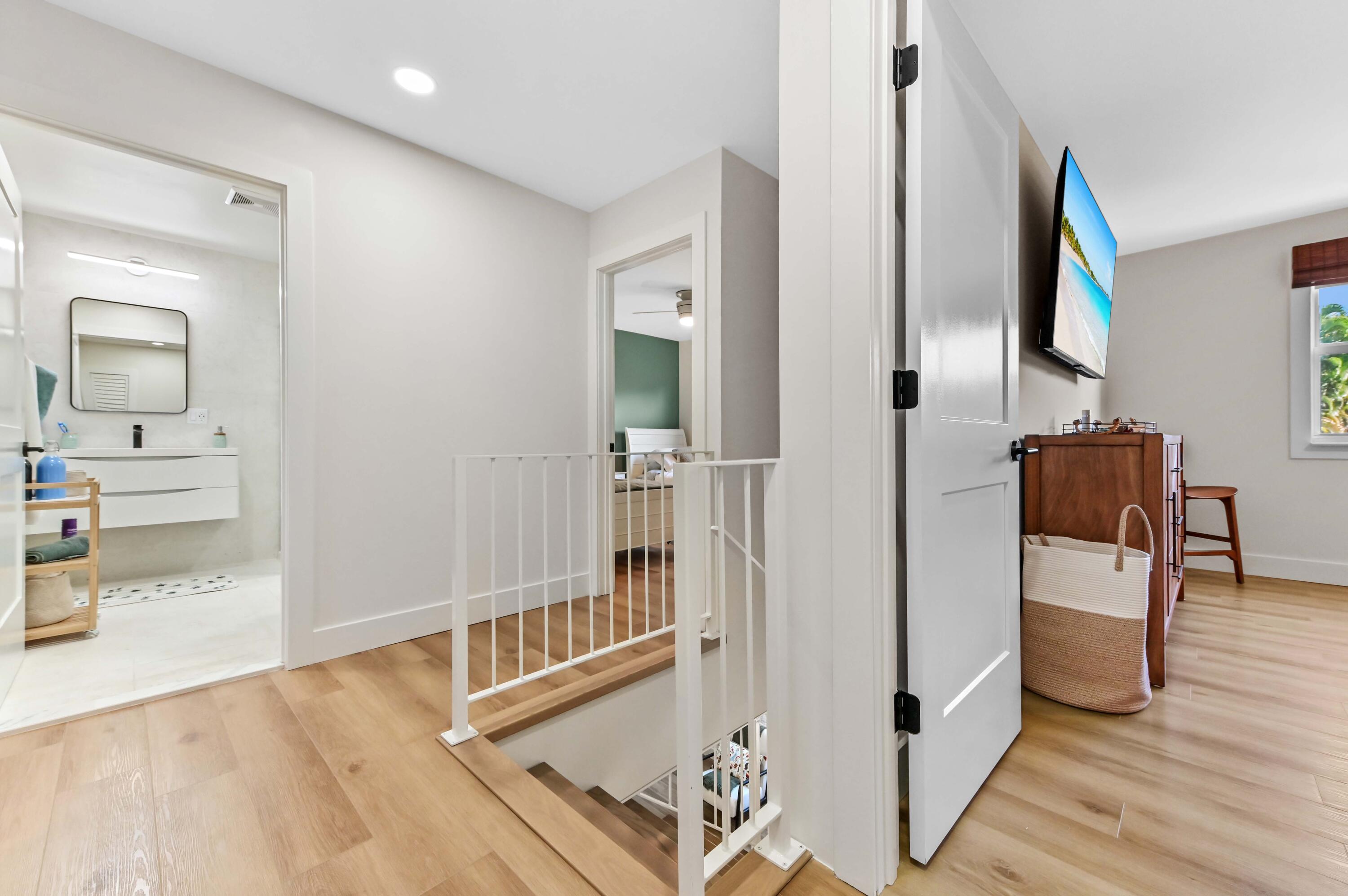 8017 Stirrup Cay Court