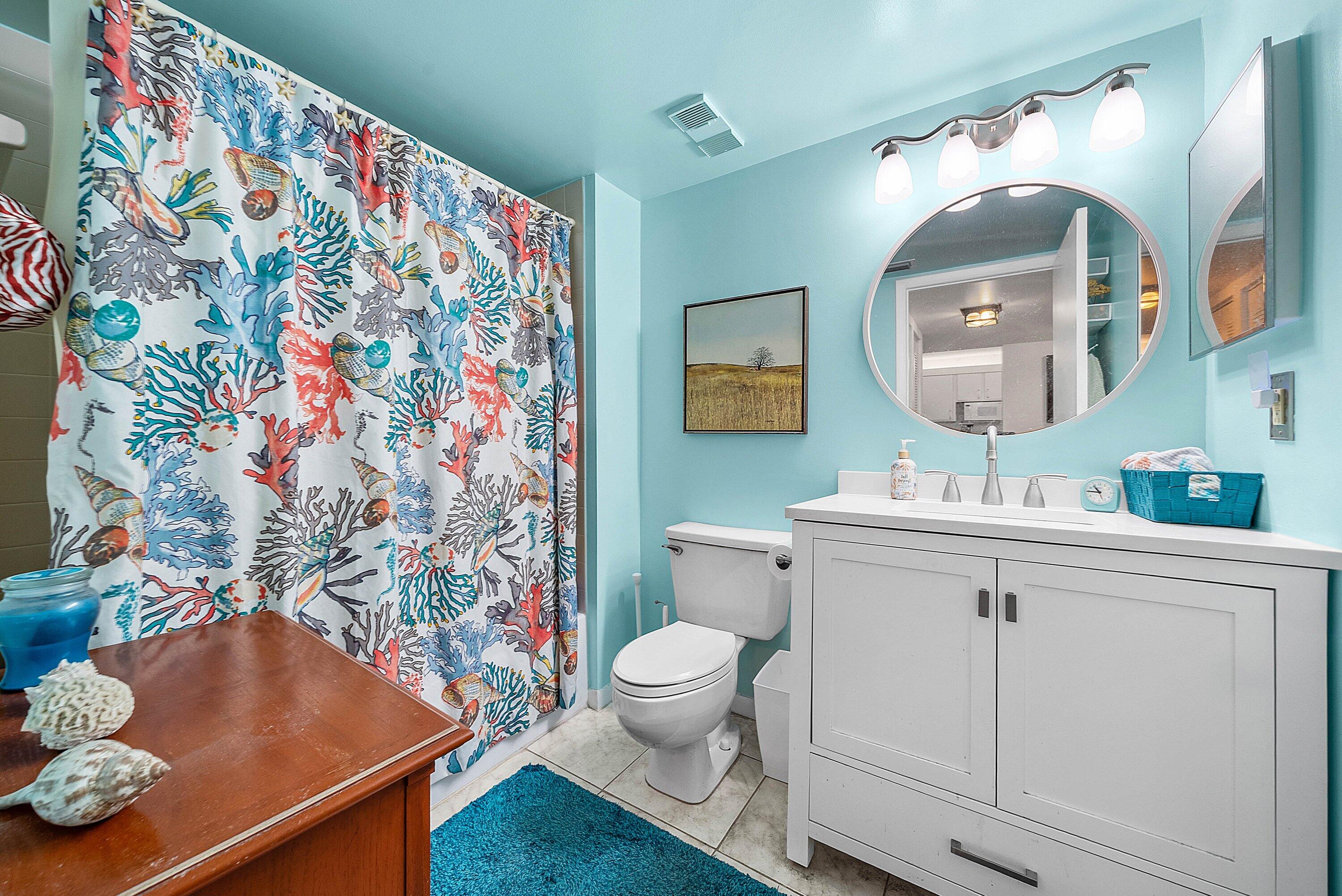 3146 Via Poinciana 307