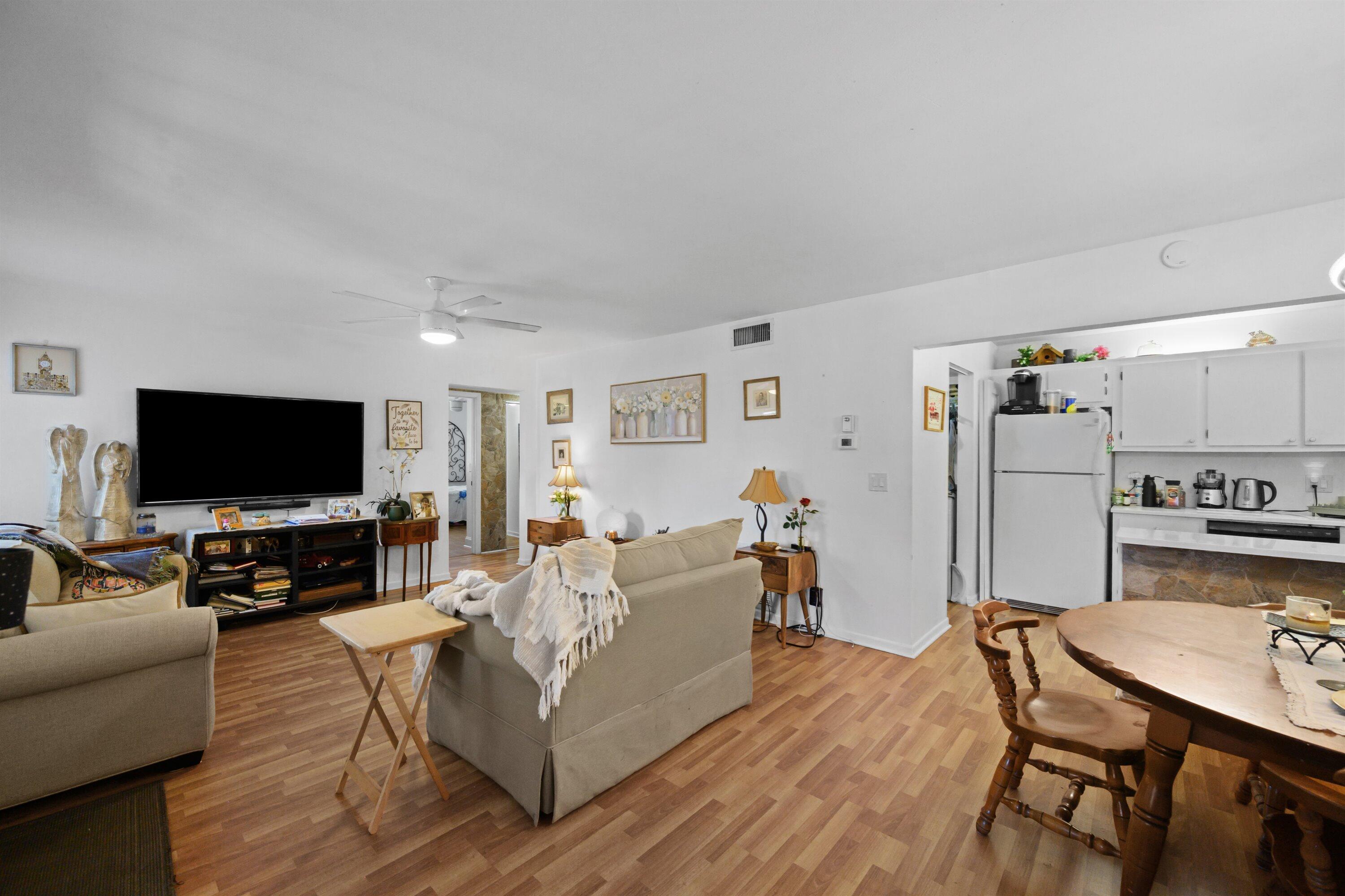 431 Pine Glen Lane C-2