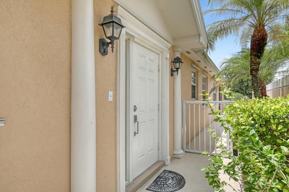 3041 Verdmont Lane