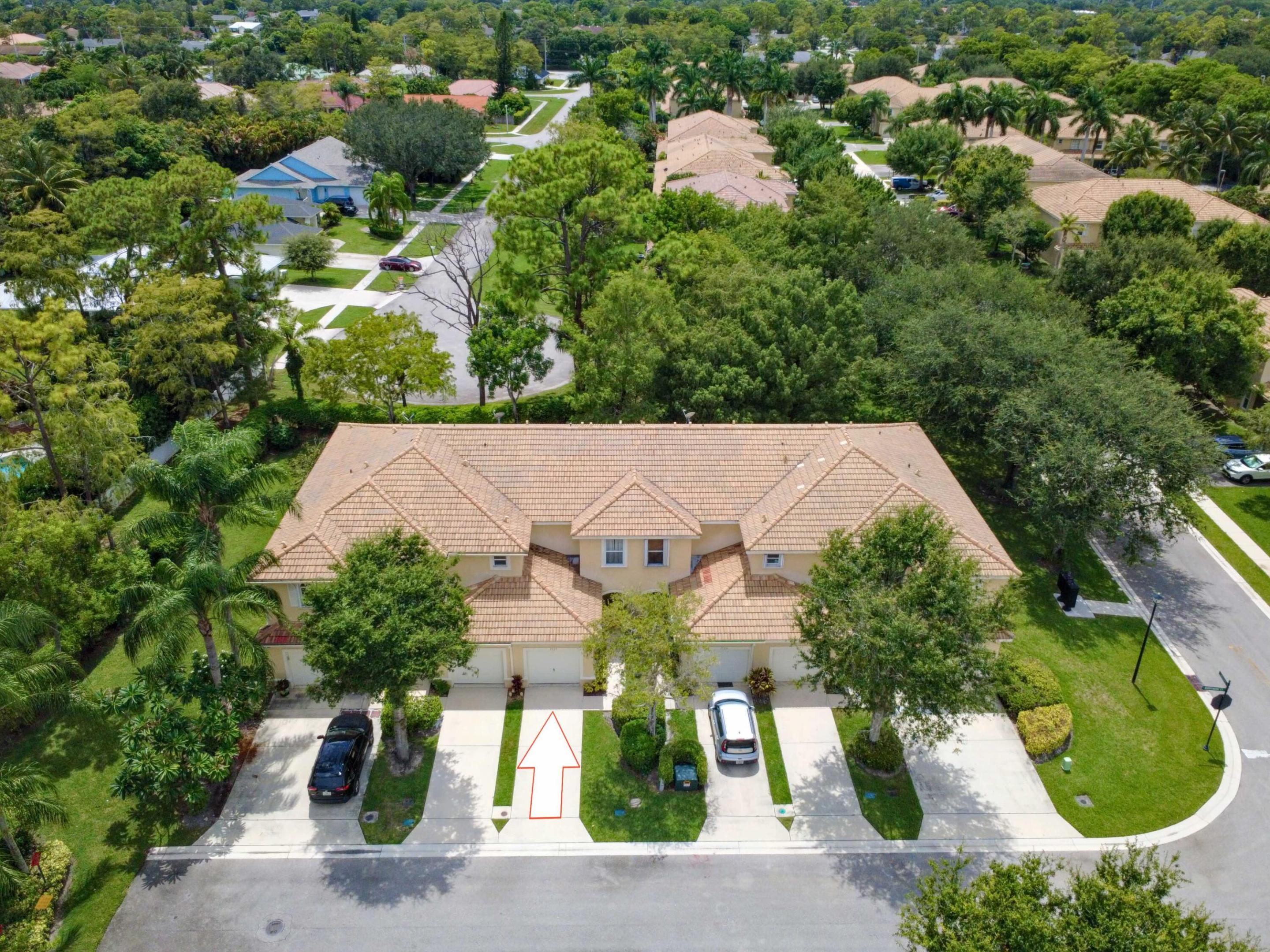 1527 Barrymore Court