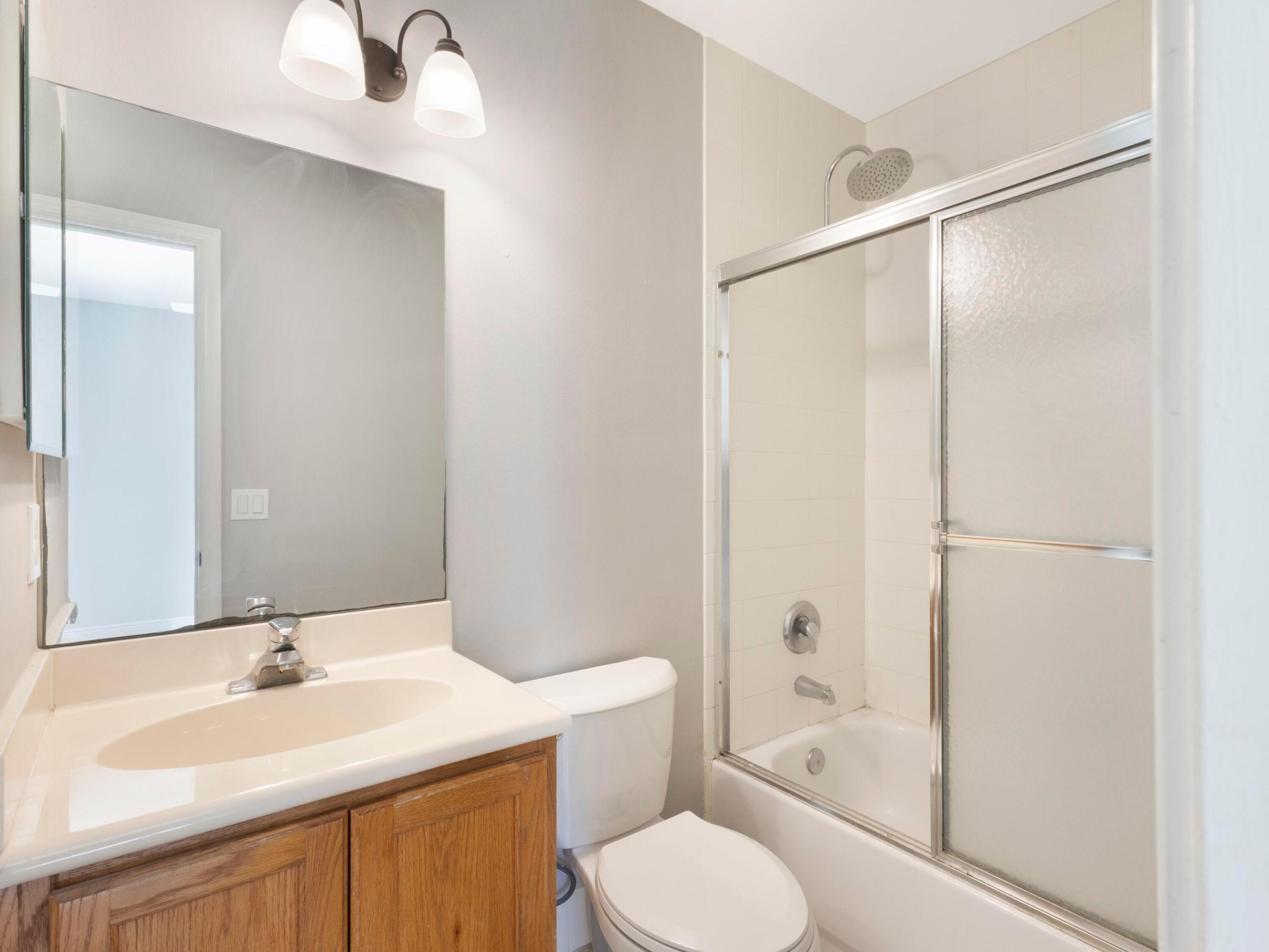 1527 Barrymore Court