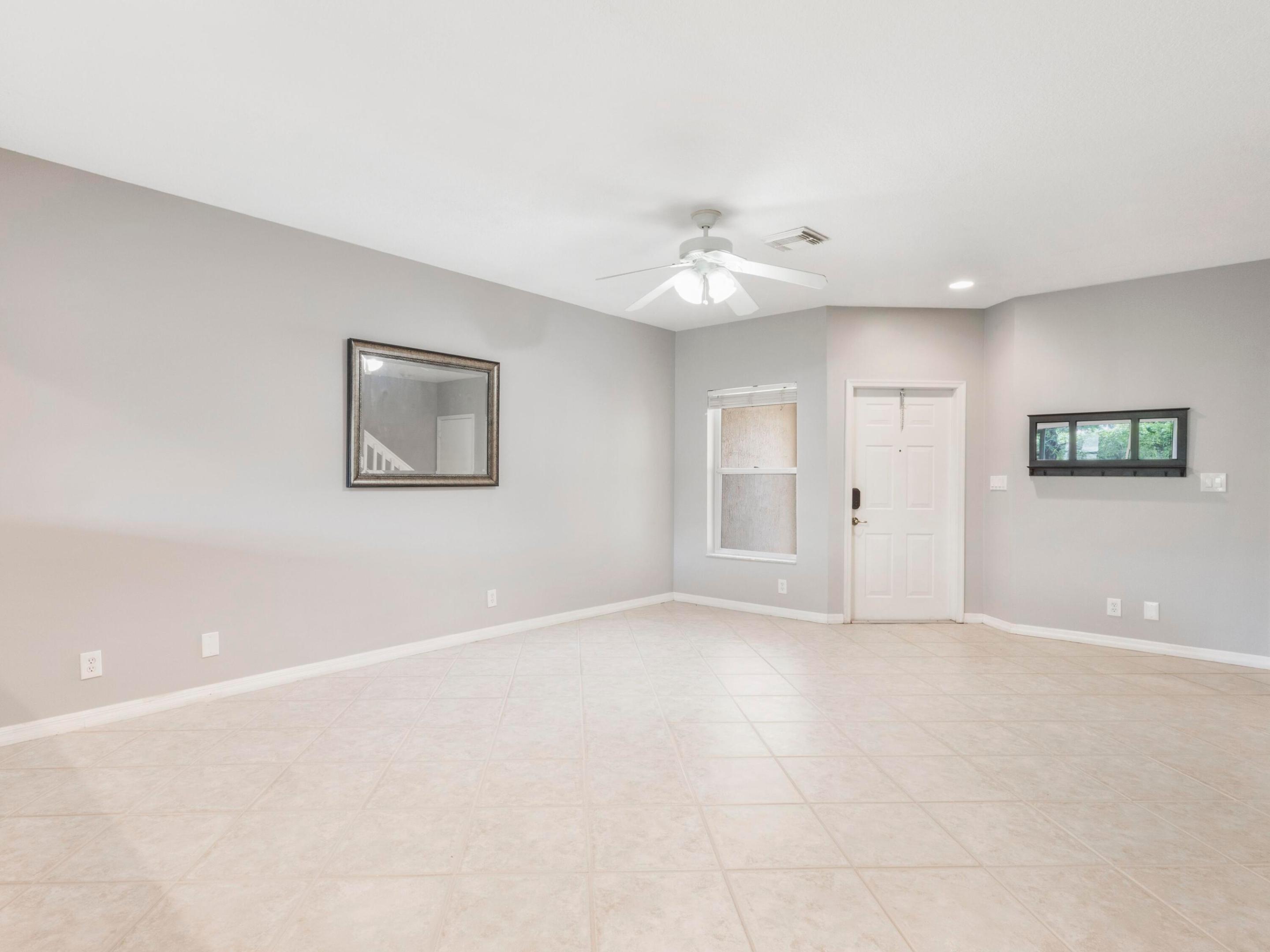 1527 Barrymore Court