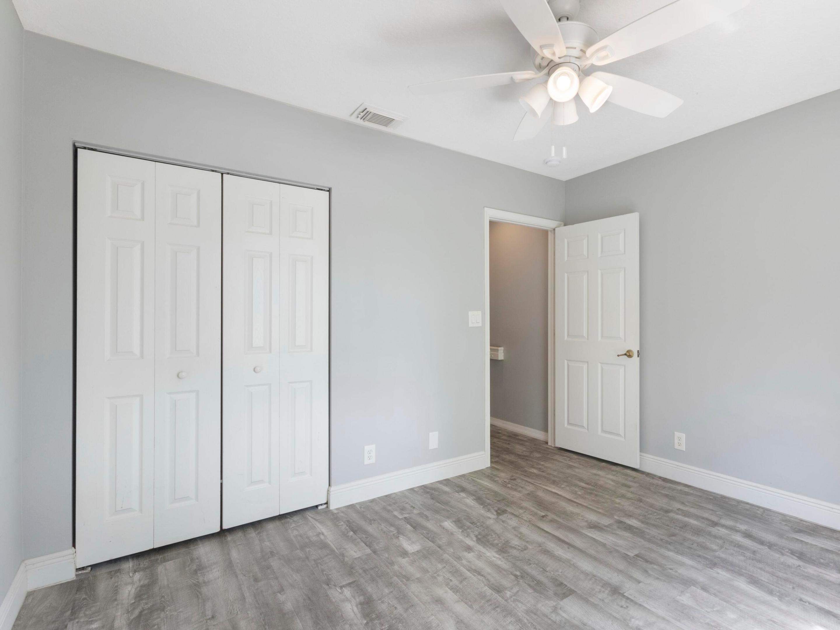 1527 Barrymore Court