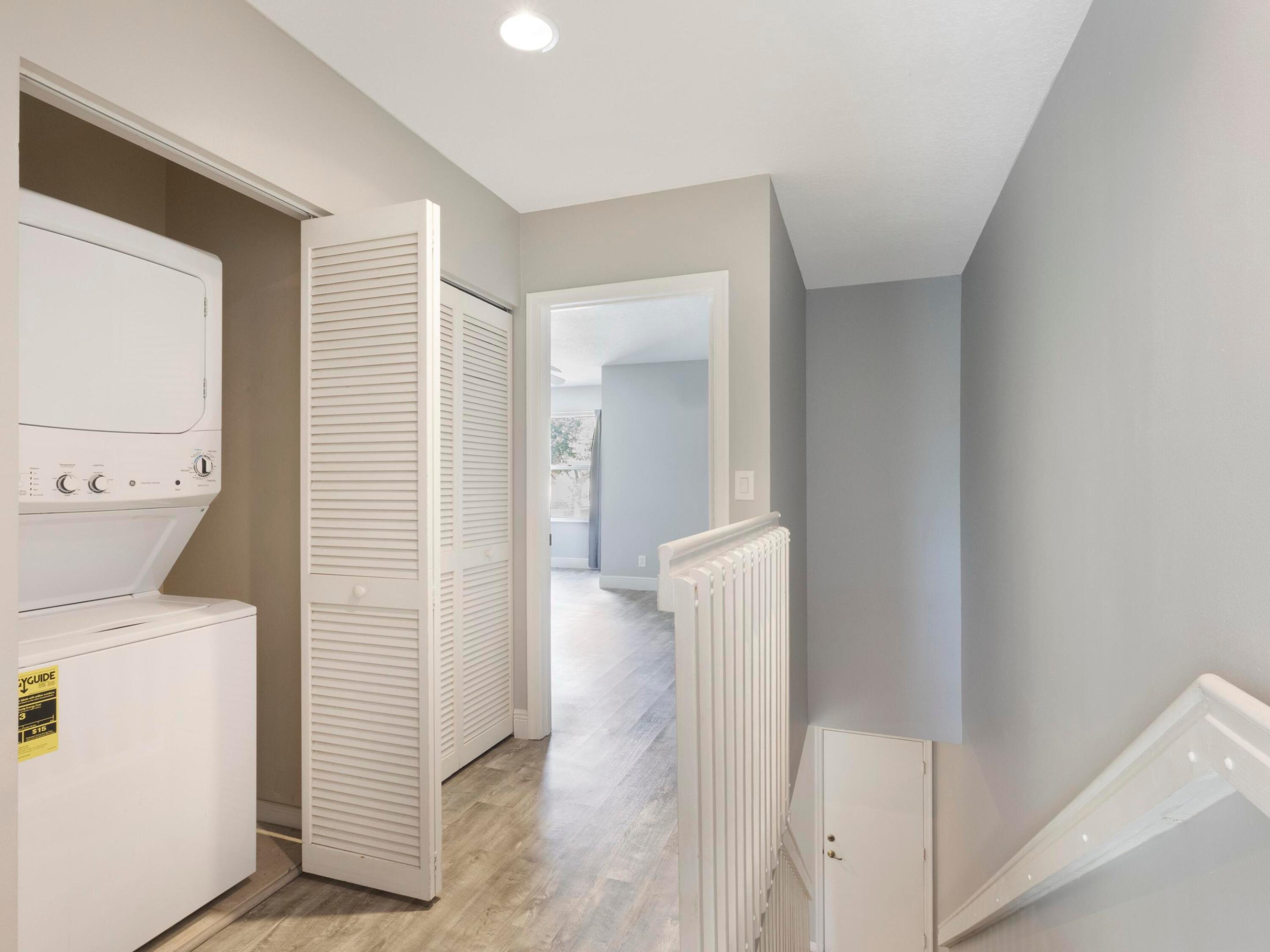 1527 Barrymore Court