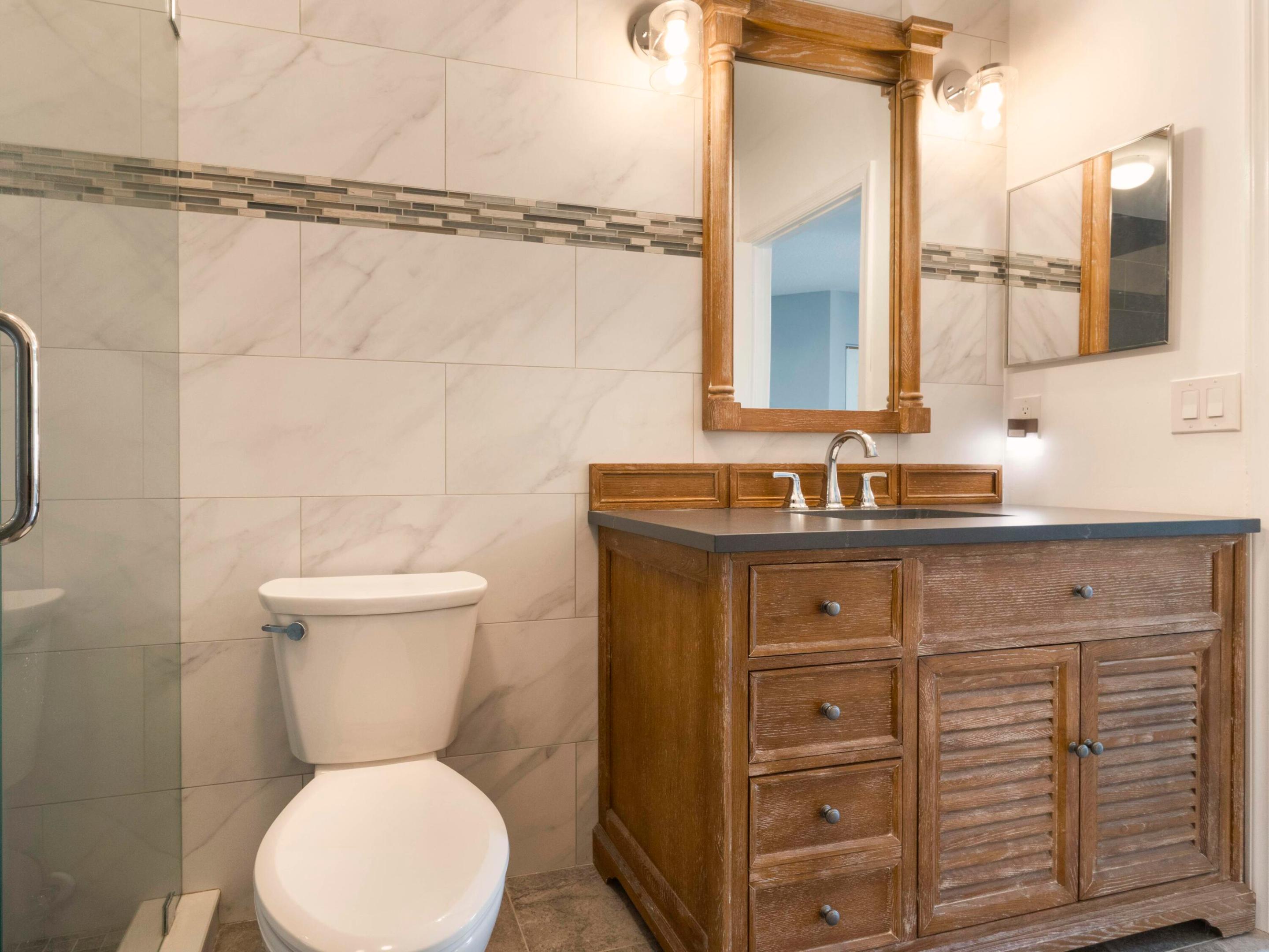 1527 Barrymore Court