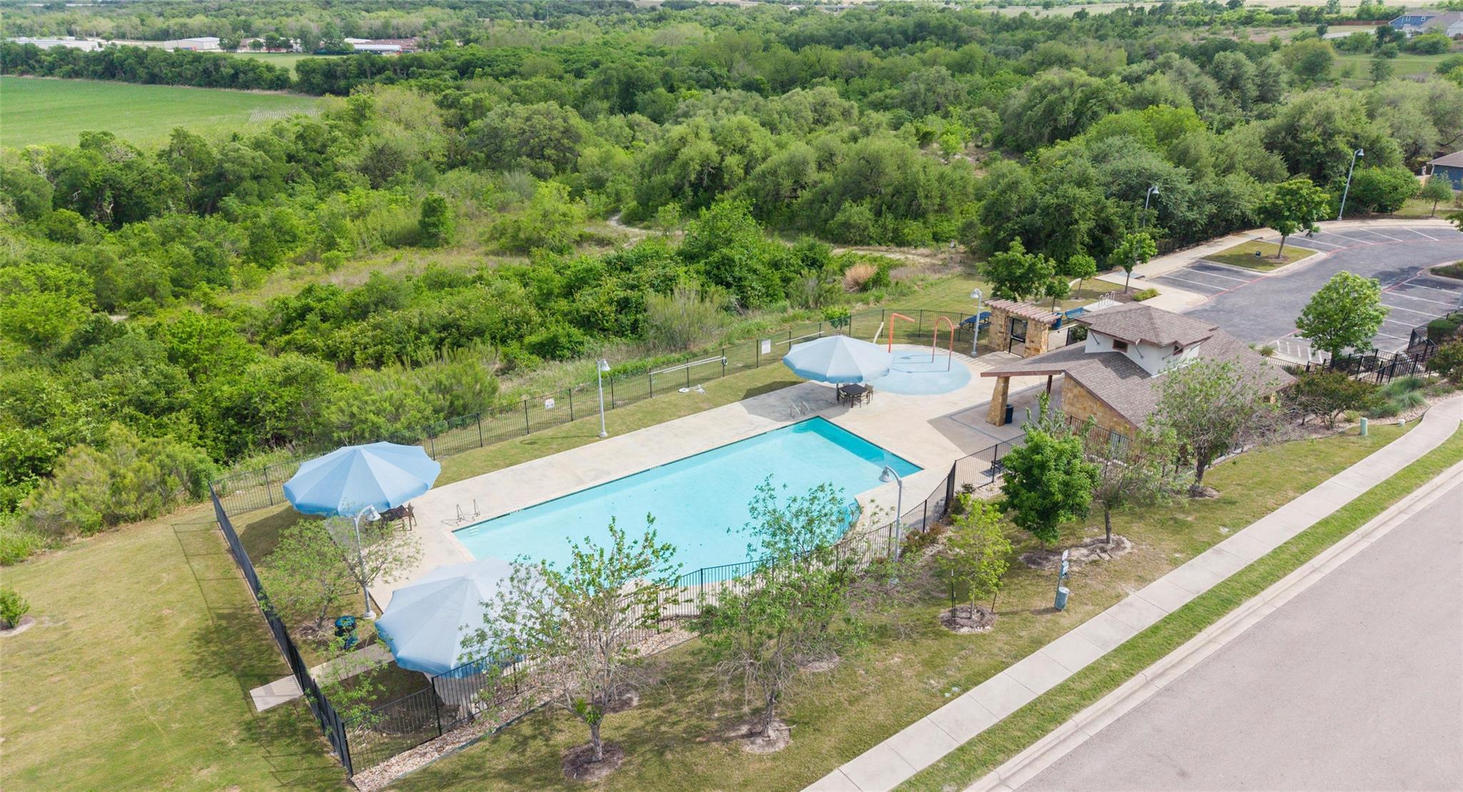 707 Liard River RD
