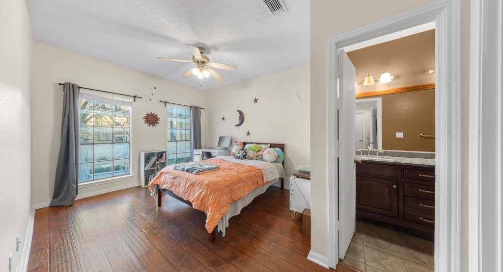 712 W 21st ST # 203