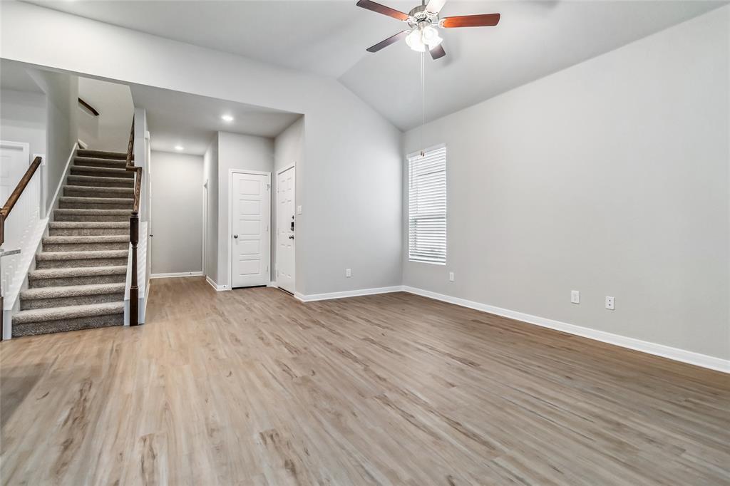 541 Caymus DR