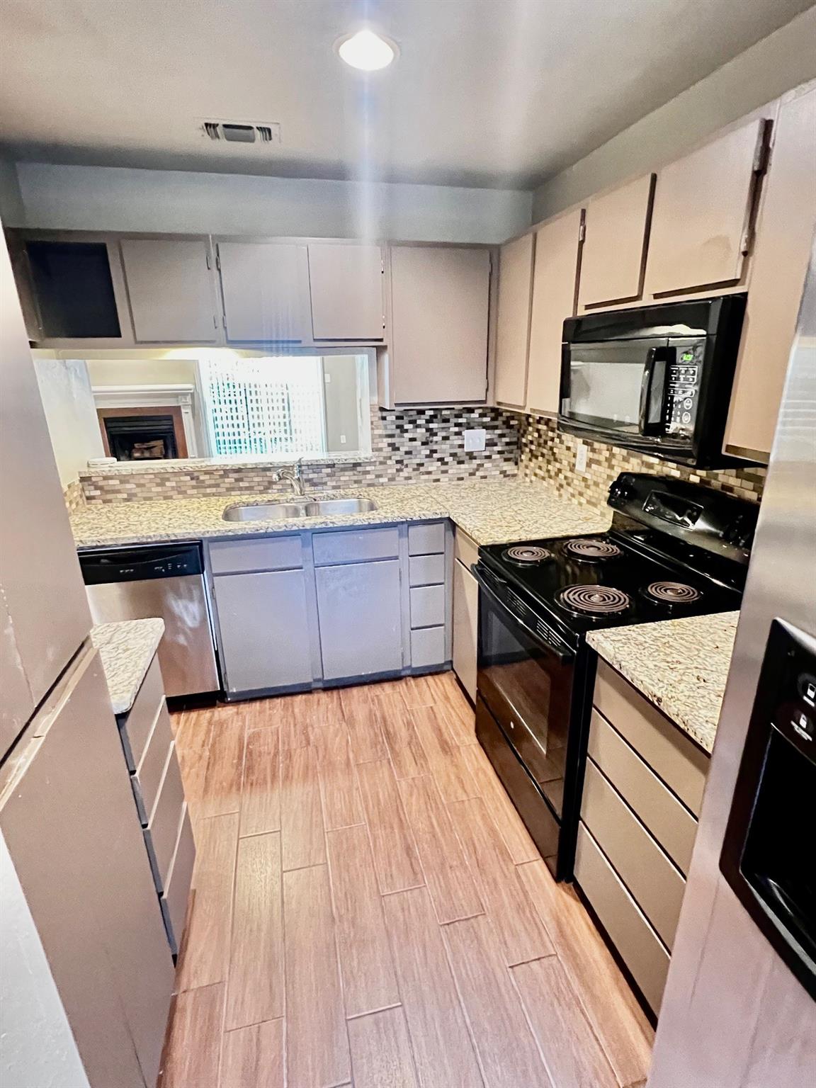 2018 W RUNDBERG LN # 20B