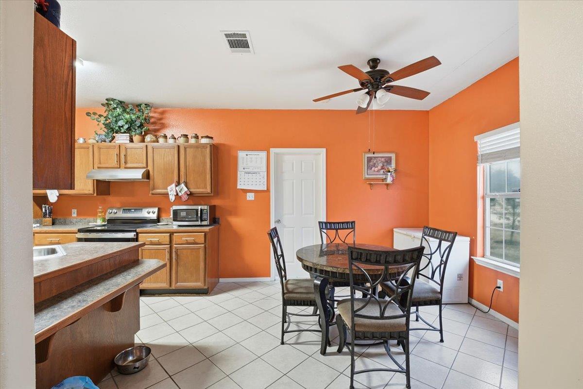 106 Luna Vista CV
