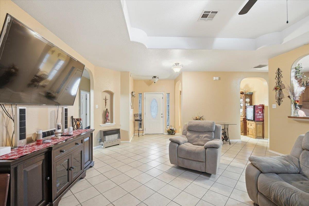 106 Luna Vista CV