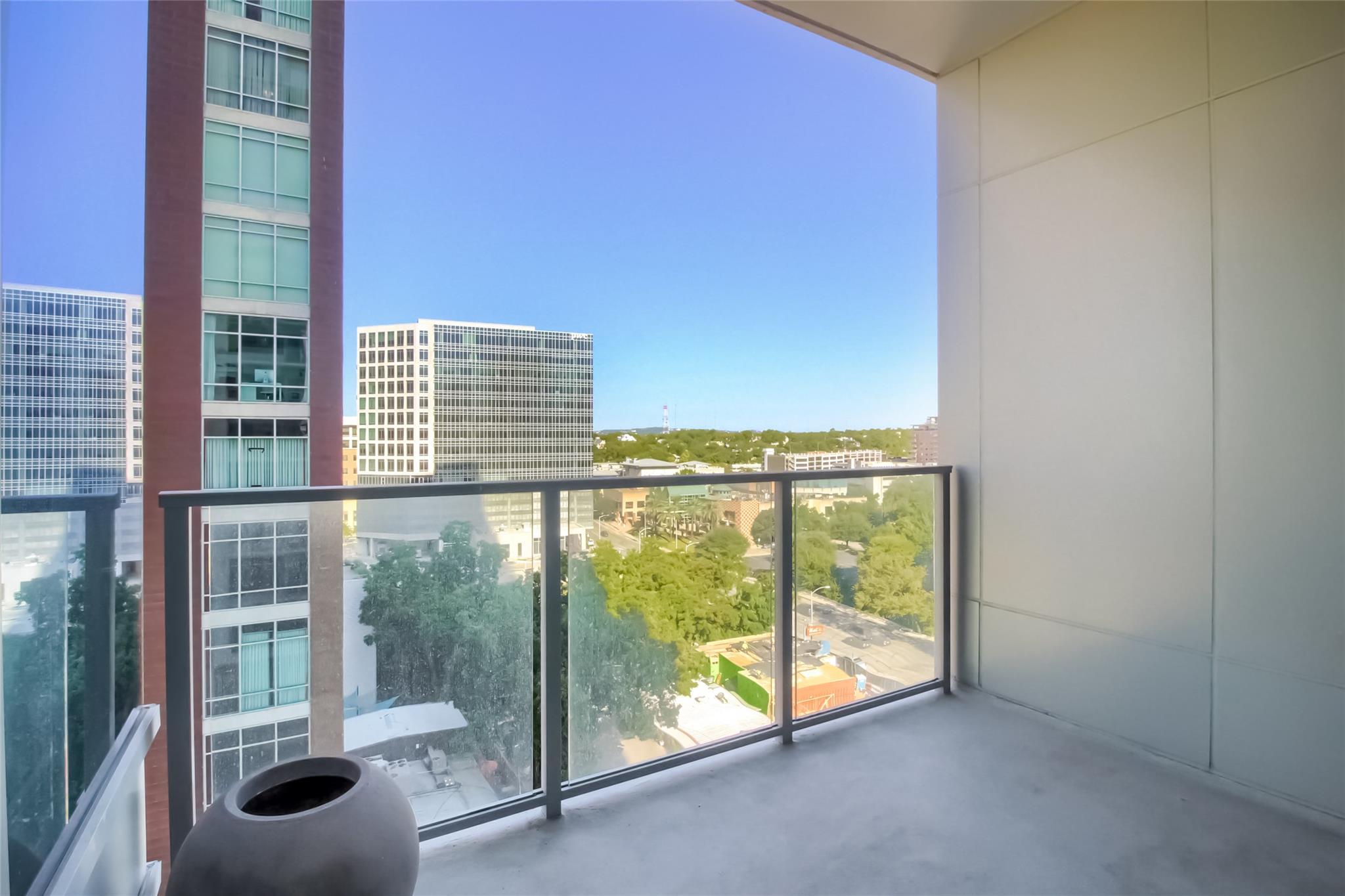 501 West Ave # 1002