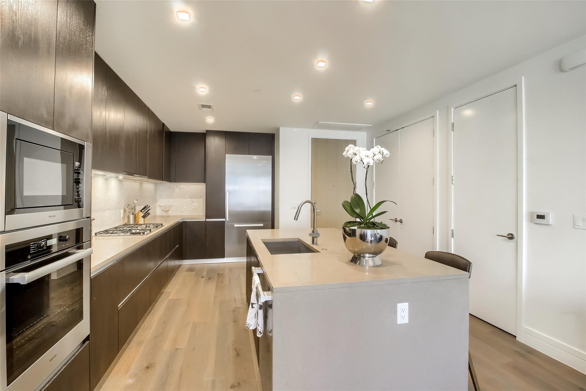 501 West Ave # 1002