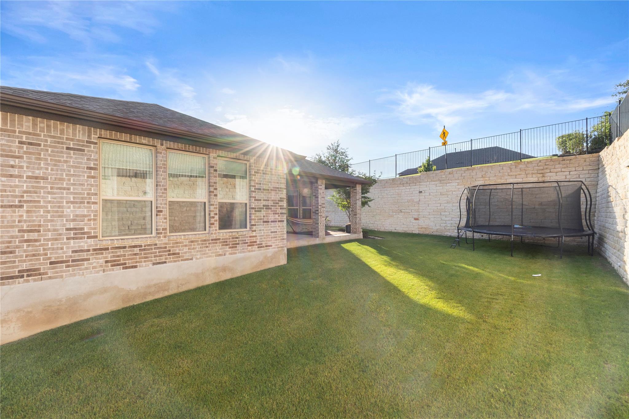1424 Castalo LN