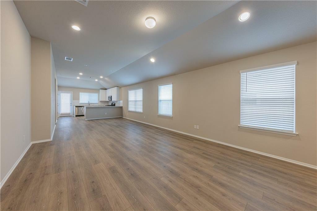 5705 Respinto DR