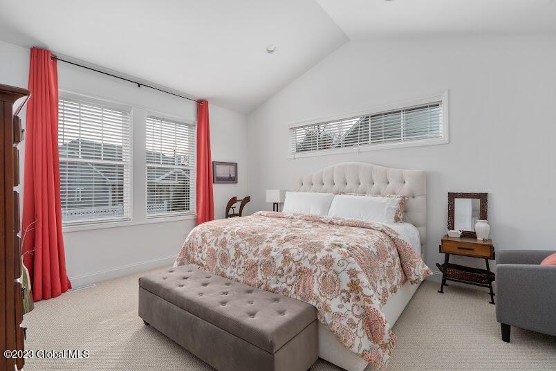 60 Village Circle N