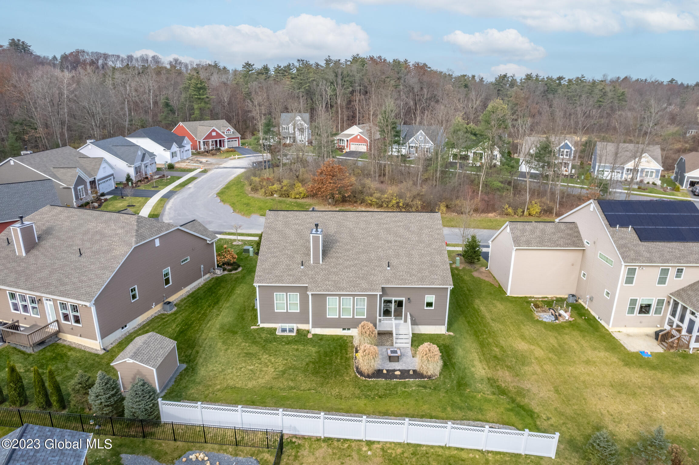 60 Village Circle N