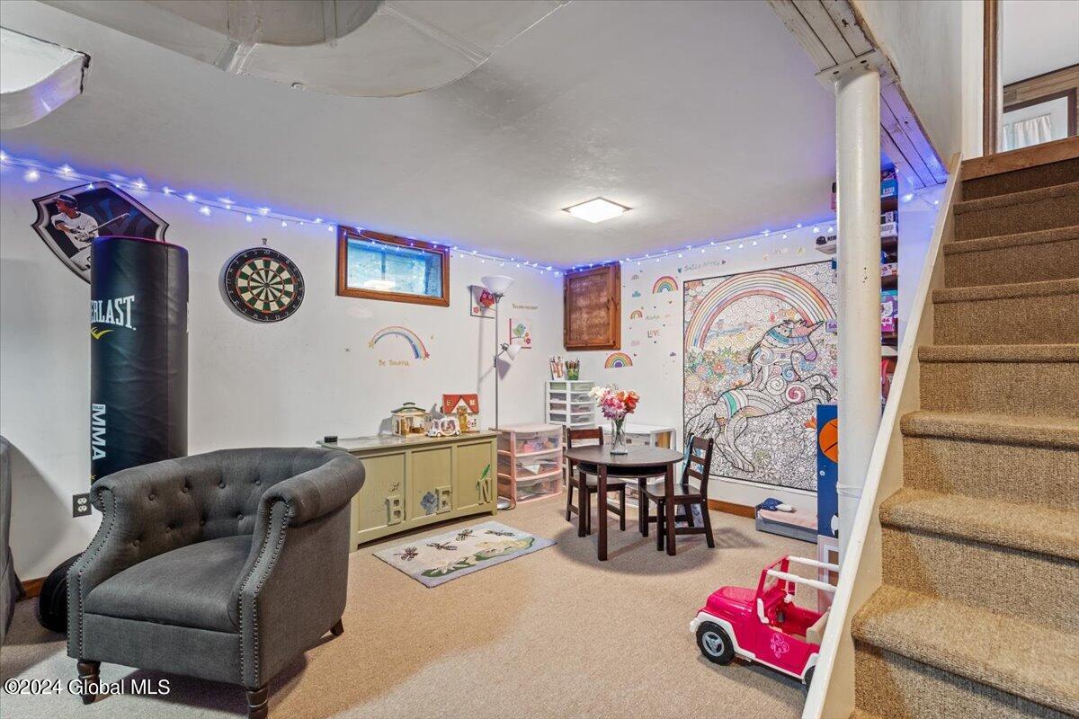 135 Willow Lane