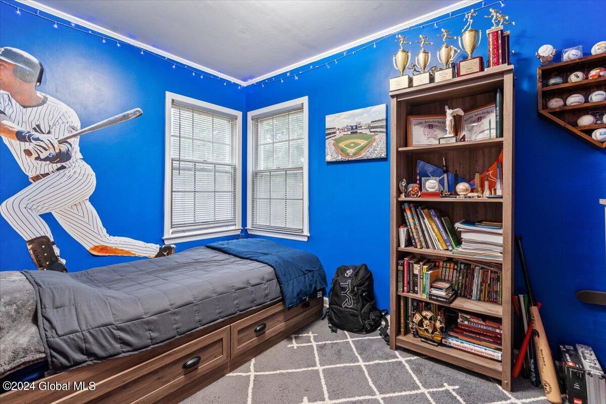 135 Willow Lane