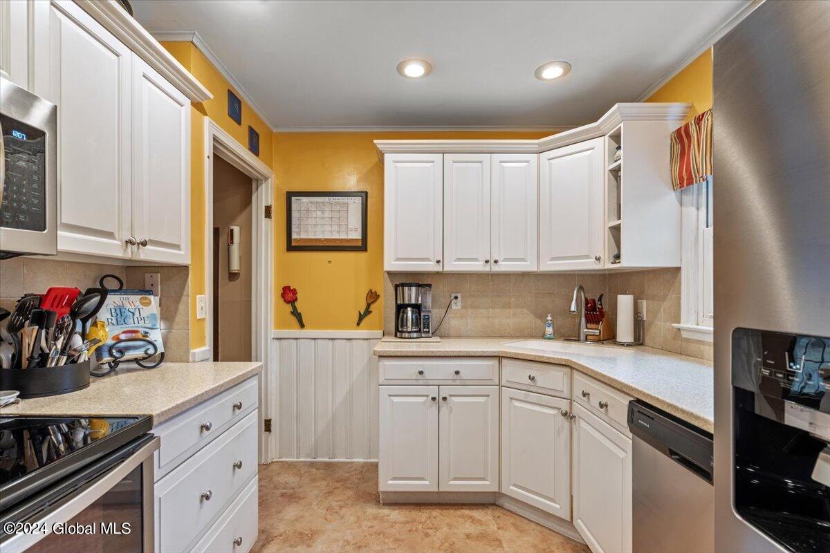 135 Willow Lane