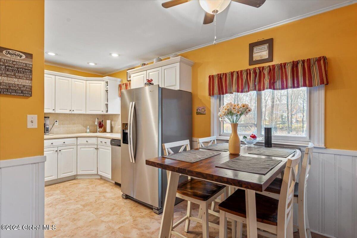 135 Willow Lane