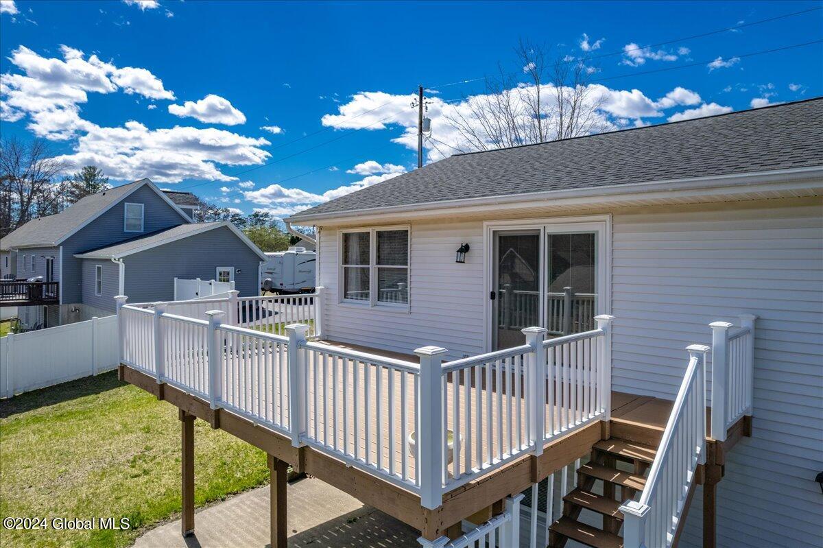 26 Russell Drive