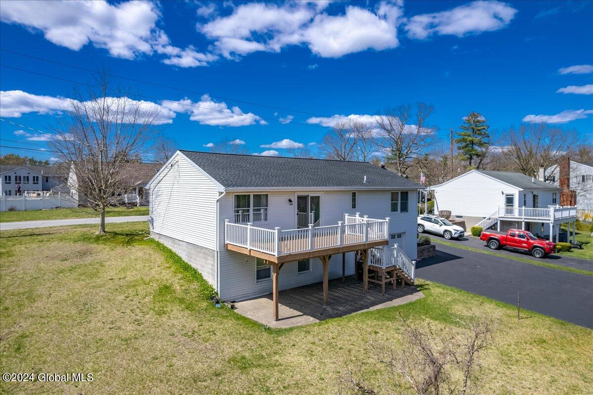 26 Russell Drive