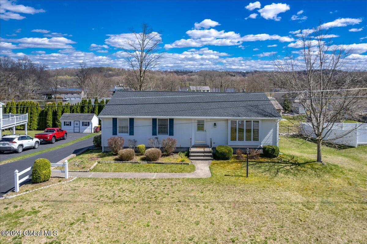 26 Russell Drive