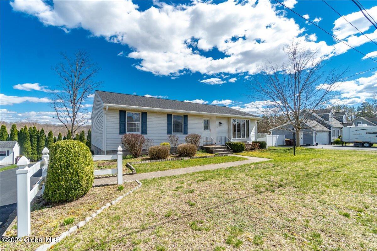 26 Russell Drive