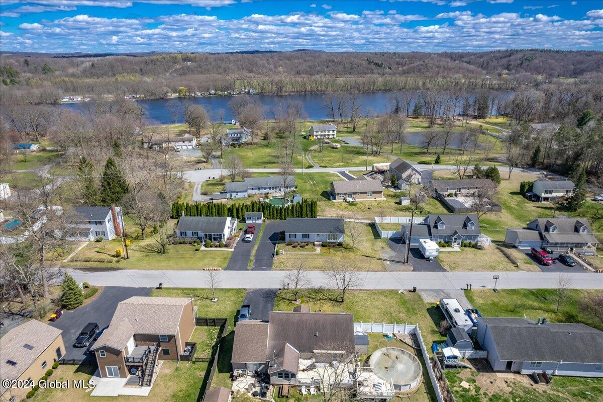 26 Russell Drive