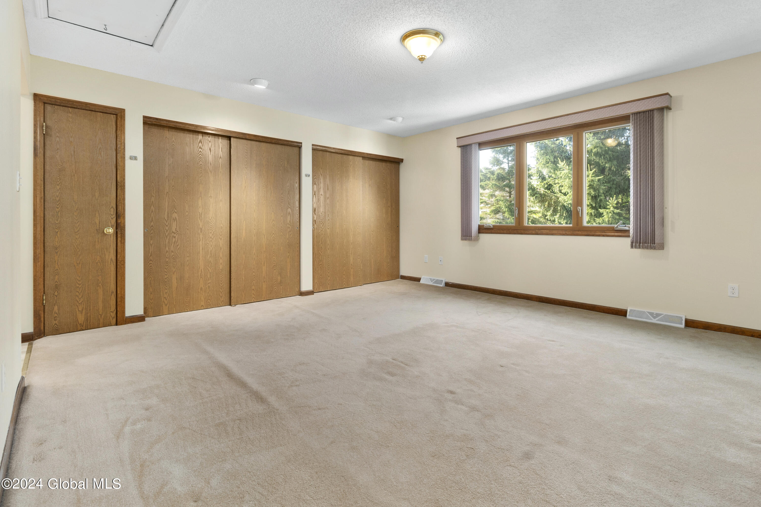 5 Rusfield Drive