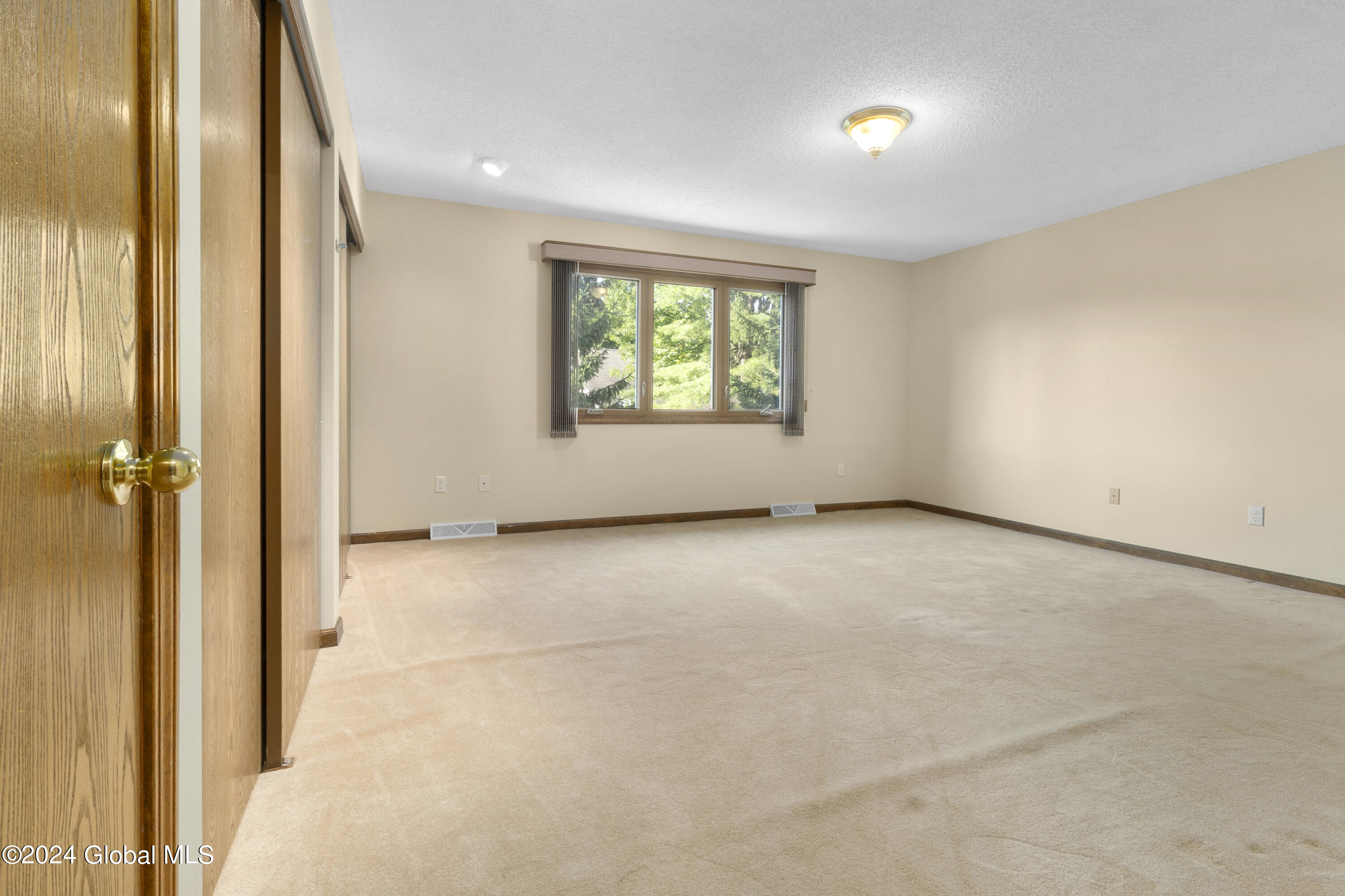 5 Rusfield Drive